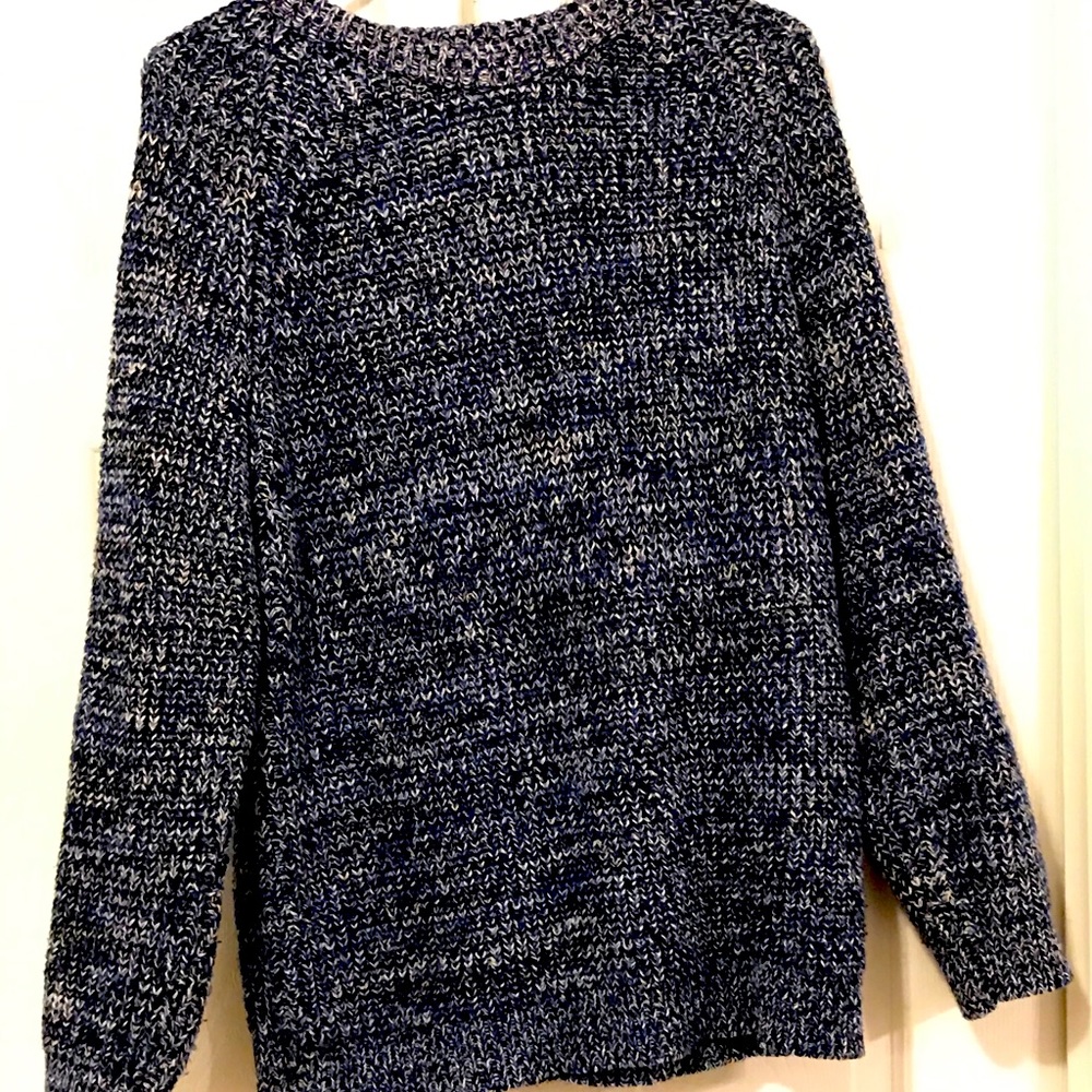 Gabrielle knit sweater—size medium